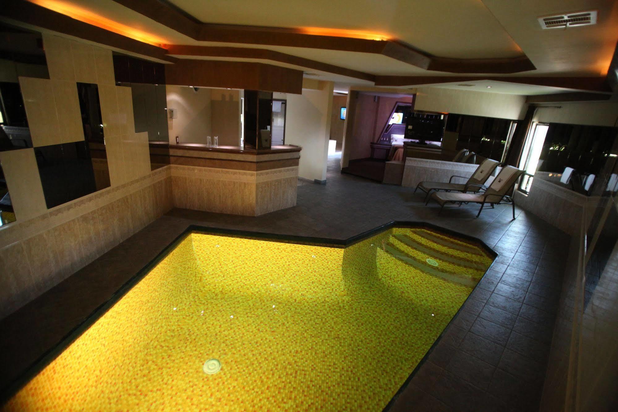 Motel Mediterraneo Mexicali Eksteriør billede