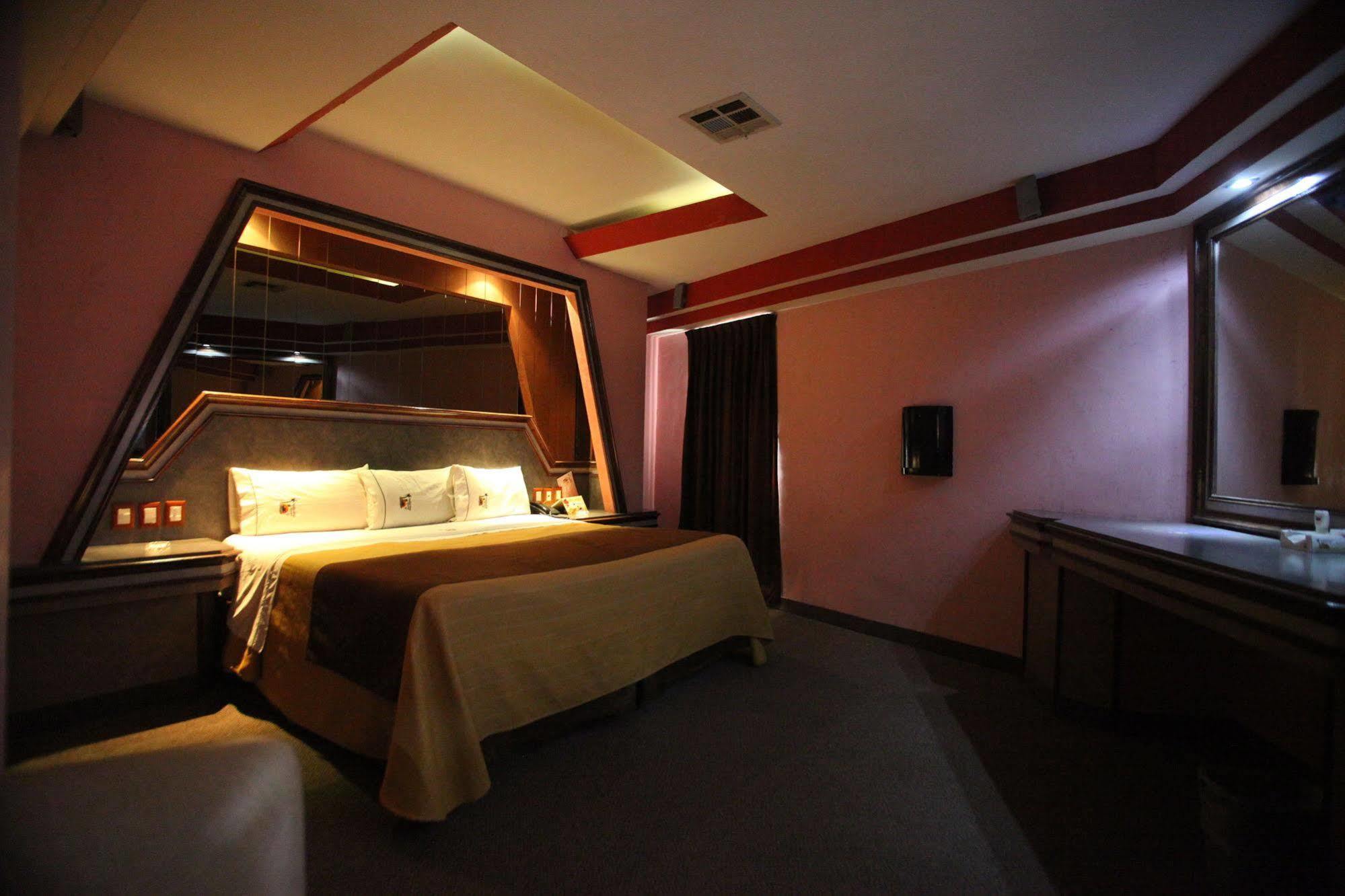 Motel Mediterraneo Mexicali Eksteriør billede
