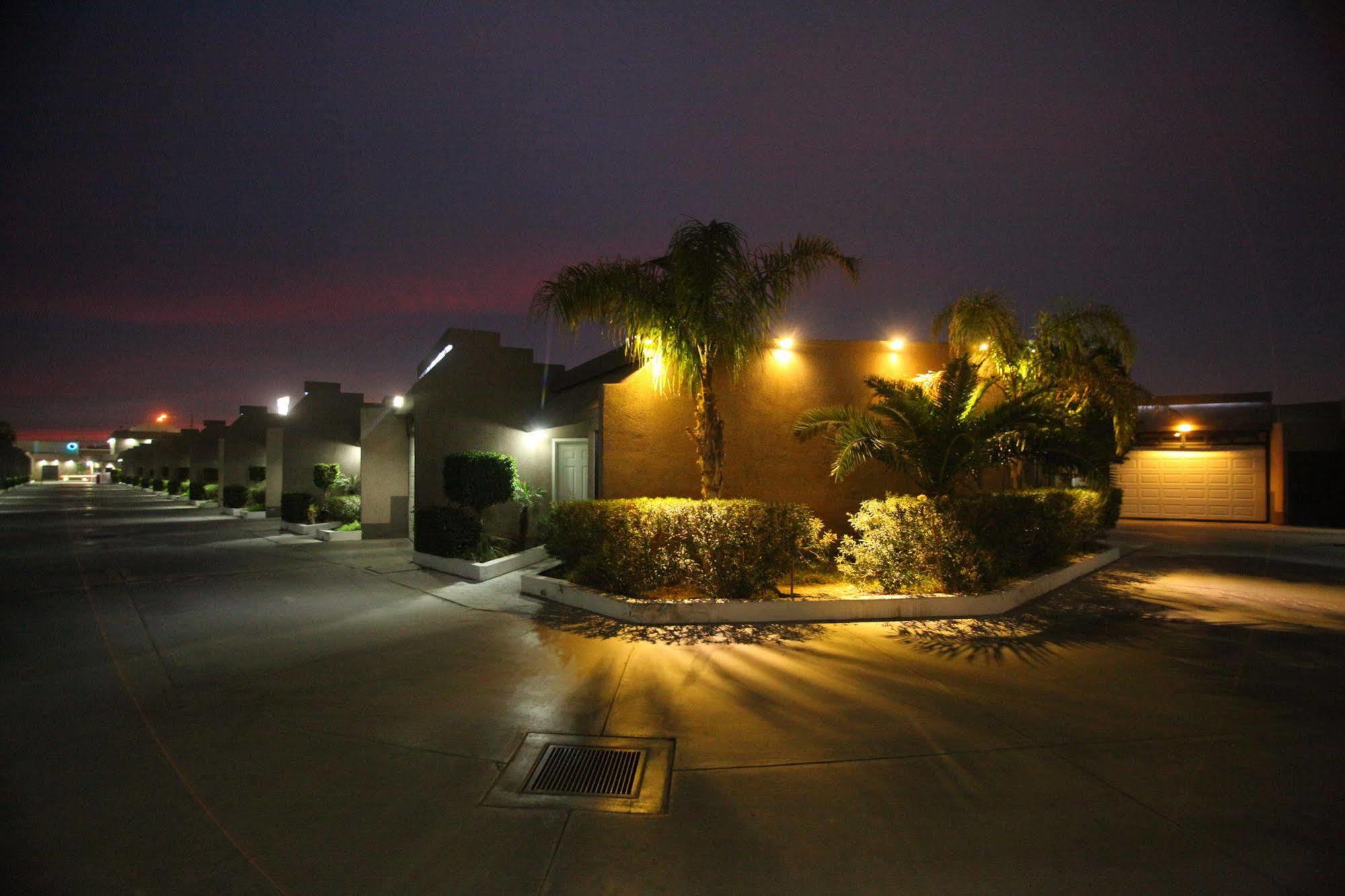 Motel Mediterraneo Mexicali Eksteriør billede